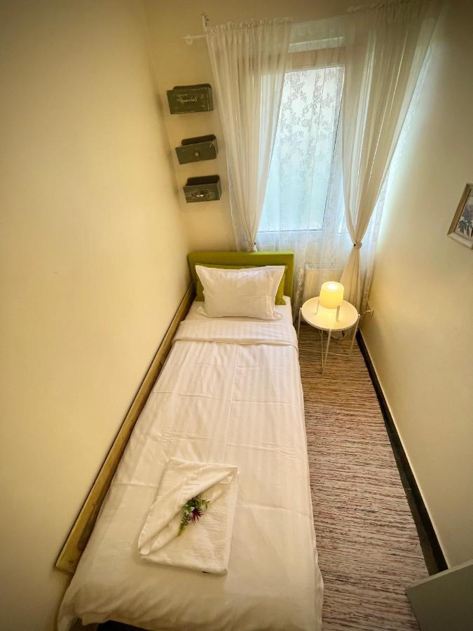 Perfect Place To Stay Self Check In-24H-Netflix-Wifi Resicabánya Kültér fotó